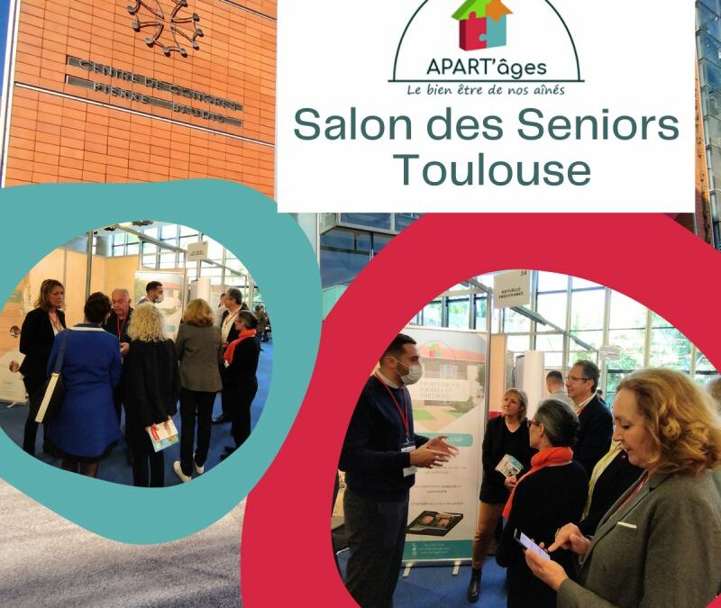 L'image représente un montage photo avec le centre des congrès Pierre Baudis à Toulouse. Dans les bulles nous pouvons voir l'équipe APART'âges présenter son projet d'habitat partagé social aux visiteurs du salon.